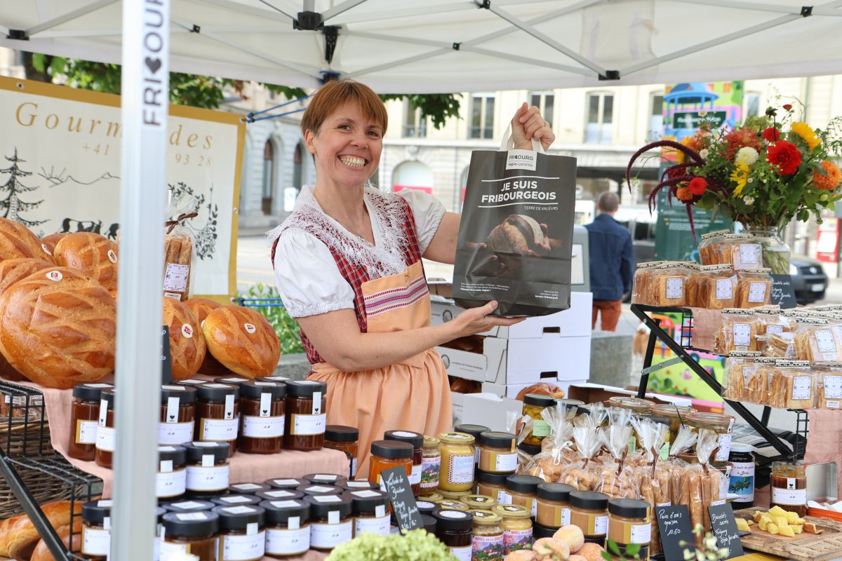 250913_benichon_sarinoise_en_ville_samedi_23_copyright_heloise_hess
