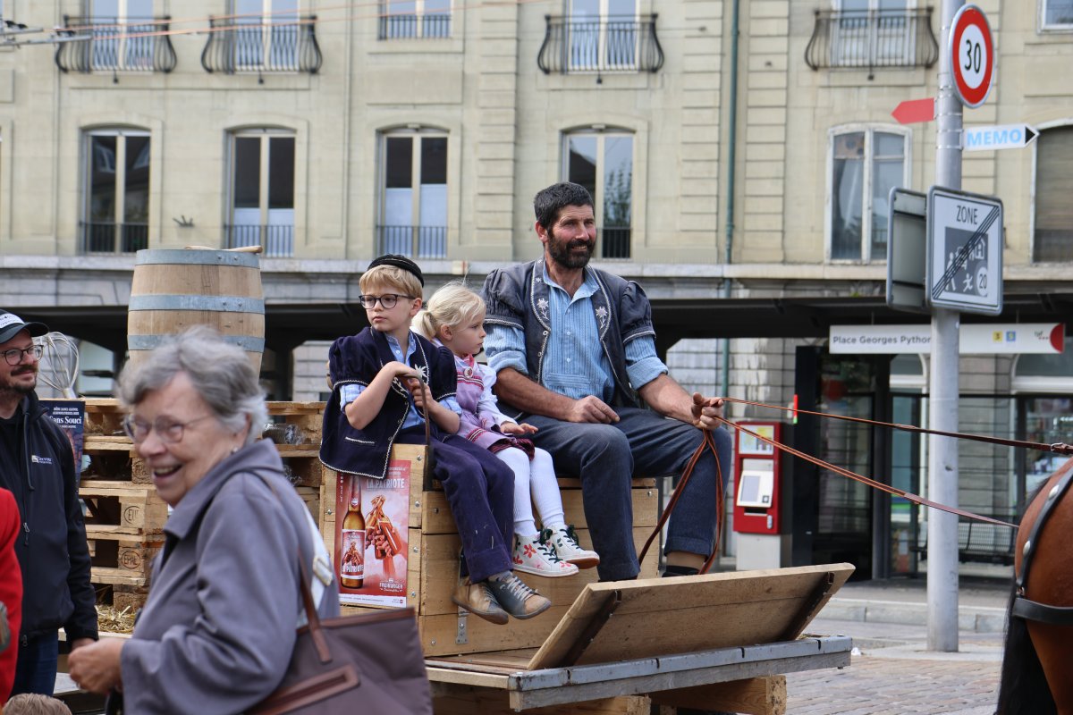 250913_benichon_sarinoise_en_ville_samedi_52_copyright_heloise_hess