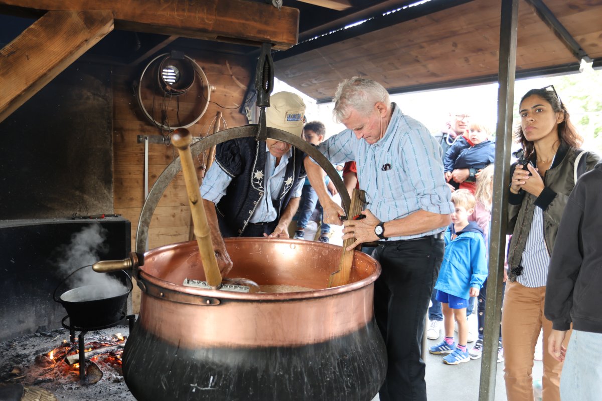 250913_benichon_sarinoise_en_ville_samedi_88_copyright_heloise_hess